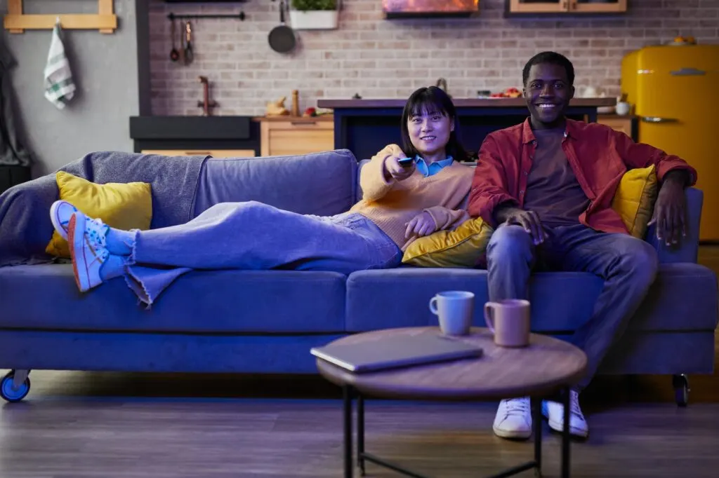 émissions de télévision, télé réalité, présentateur TV, divertissement, chaîne de télévision