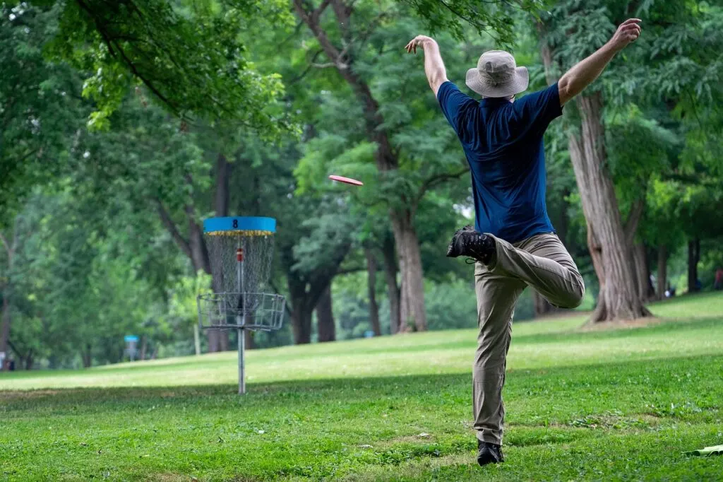 découvrez l'univers passionnant du golf : conseils, techniques, meilleures destinations et équipements pour améliorer votre jeu et profiter pleinement de ce sport en plein air.