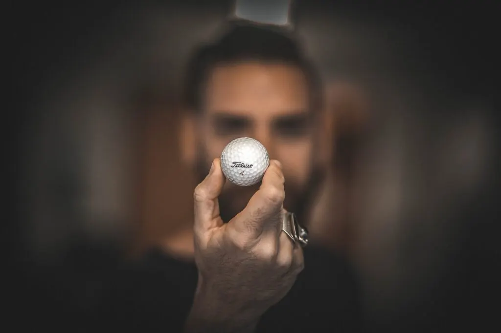 découvrez l'univers du golf : conseils pour débutants, astuces d'experts, choix d'équipements et parcours à explorer. améliorez votre jeu et profitez pleinement de cette passion sportive!