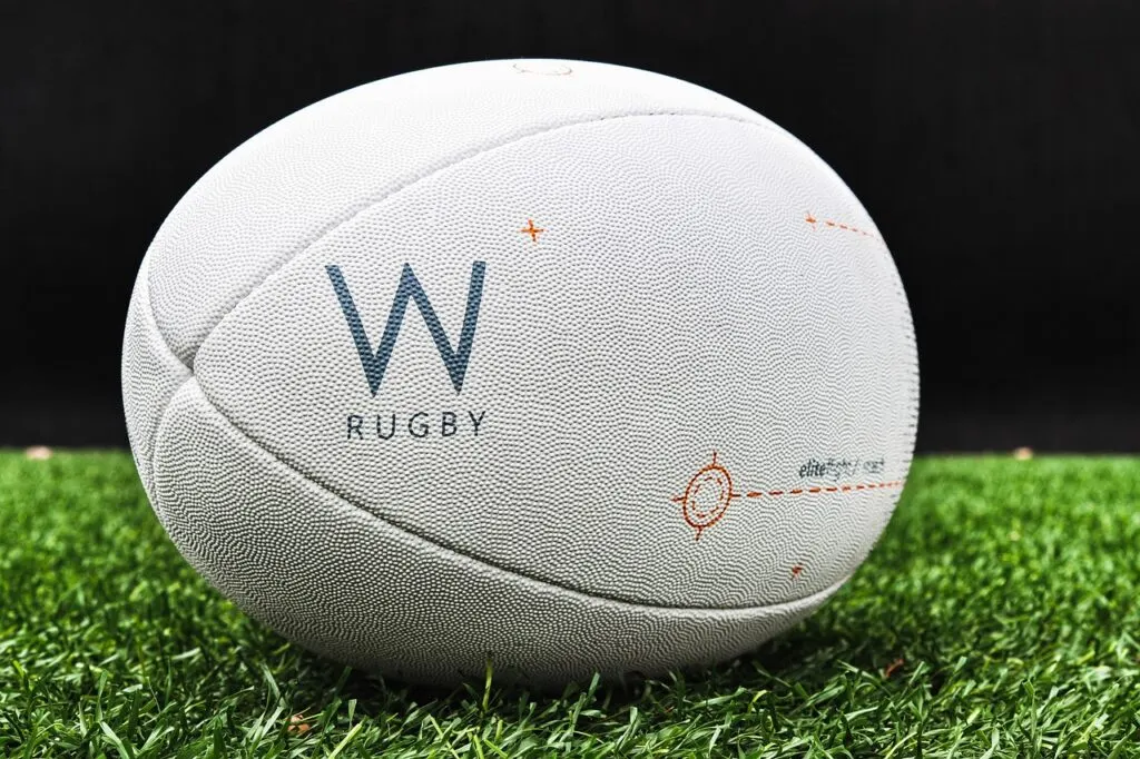 découvrez l'univers passionnant du rugby : ses règles, ses équipes emblématiques et les moments marquants de cette discipline pleine d'adrénaline. rejoignez-nous pour plonger au cœur des grandes compétitions, des histoires de joueurs légendaires et des valeurs de camaraderie qui font du rugby bien plus qu'un simple sport.
