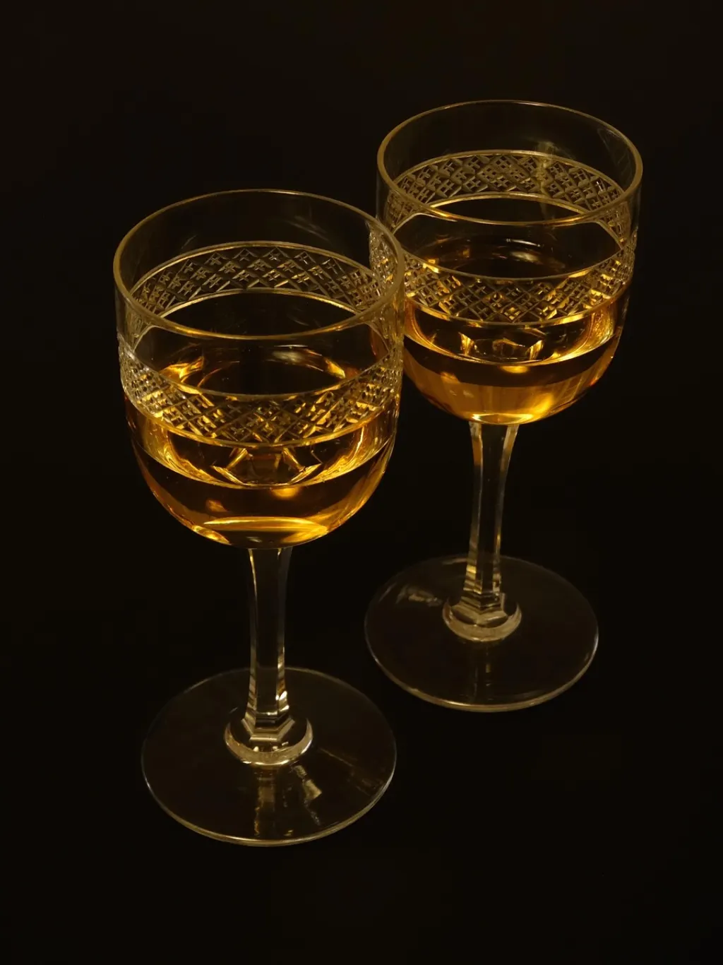 découvrez l'exceptionnalité du chardonnay, ce vin blanc élégant aux arômes riches et complexes. idéal pour les amateurs de nectars raffinés, chaque gorgée vous transporte dans un univers de saveurs mémorables. parfait pour accompagner vos plats préférés ou à déguster seul, laissez-vous séduire par cette cuvée d'exception.