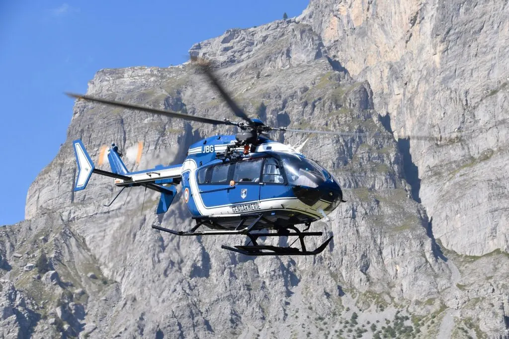 découvrez les missions et le rôle essentiel de la gendarmerie en france. informez-vous sur les services offerts par cette institution de sécurité publique, son organisation et son engagement dans la protection des citoyens.