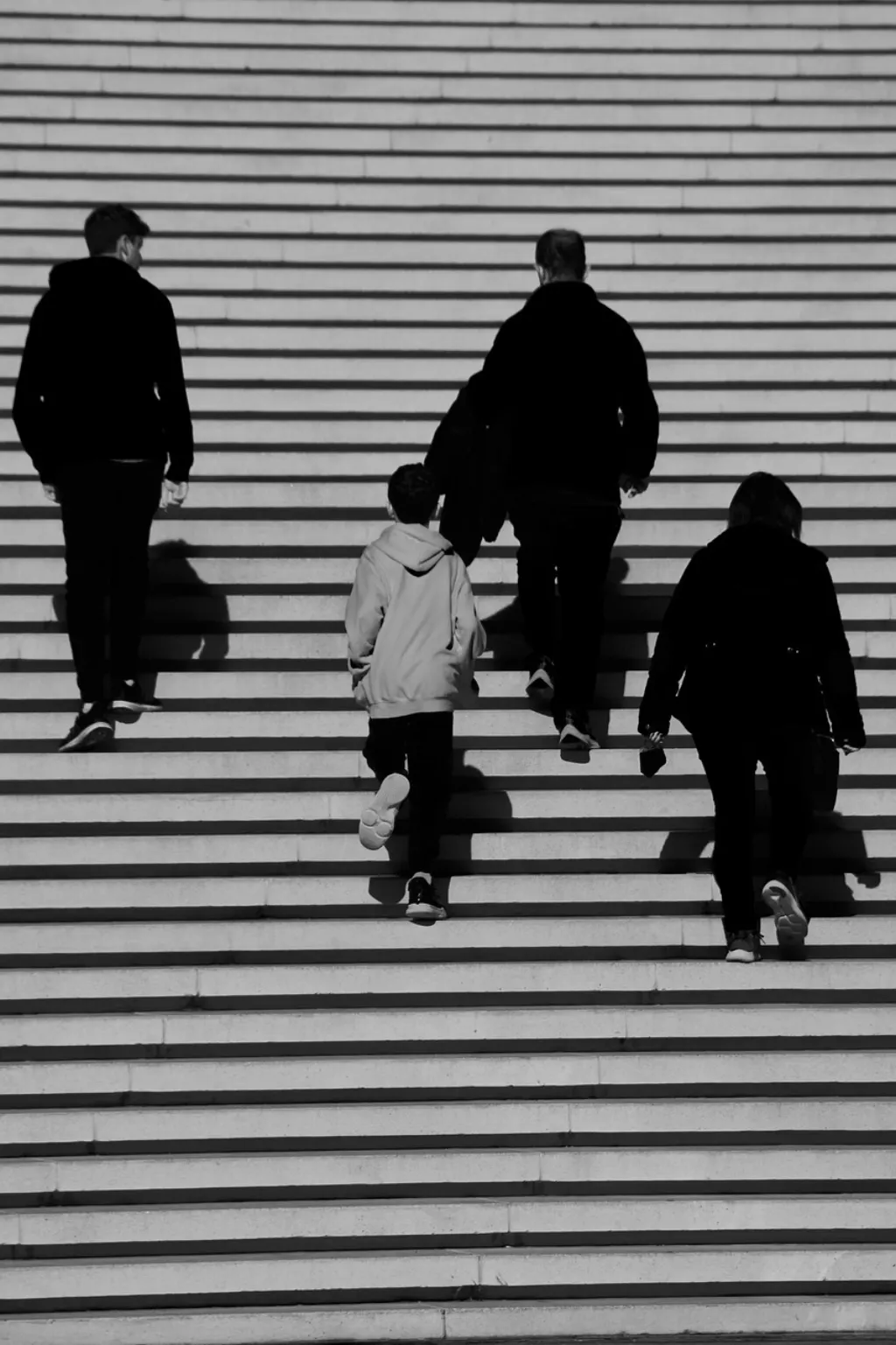 découvrez des idées de balades en famille pour renforcer les liens et profiter de la nature. explorez des itinéraires adaptés à tous les âges, des parcs aux sentiers, et créez des souvenirs inoubliables ensemble.