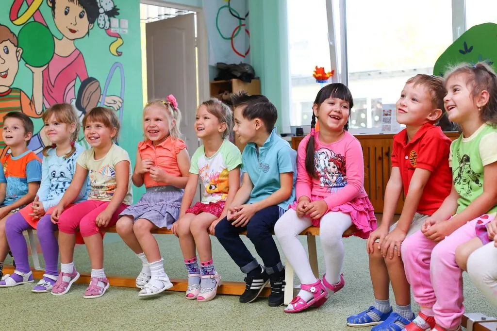 découvrez notre jardin d'enfants, un environnement stimulant et chaleureux où les enfants s'épanouissent à travers des activités ludiques et éducatives. inscrivez votre enfant pour une expérience d'apprentissage précoce inoubliable.