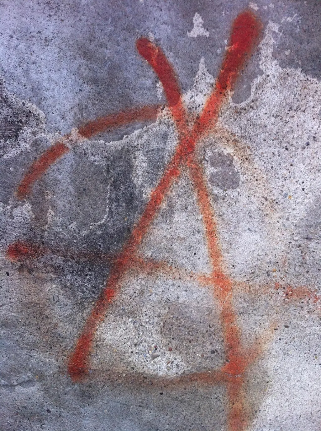 découvrez les enjeux et les conséquences des actes de vandalisme ciblant la communauté lgbt, ainsi que les initiatives pour promouvoir le respect et la tolérance.