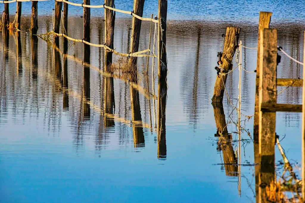 informations essentielles sur les inondations : causes, prévention, et mesures de sécurité pour protéger votre famille et vos biens.