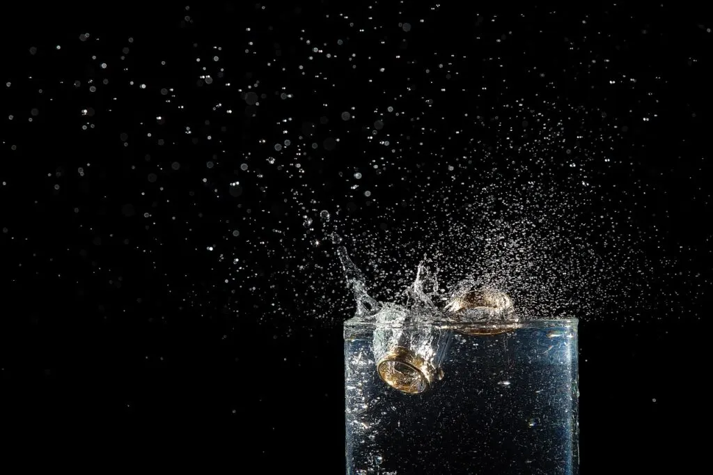 découvrez tout sur l'eau : ses propriétés, son importance vitale et son rôle essentiel dans notre environnement et notre vie quotidienne.