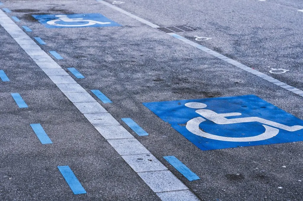 découvrez comment rendre les forêts accessibles à tous grâce à des initiatives durables et des aménagements adaptés pour profiter pleinement de la nature.