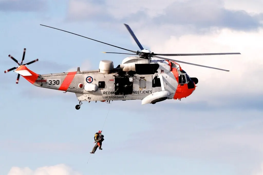 découvrez les techniques et histoires inspirantes de sauvetage en mer, mettant en lumière le courage des équipes de secours face aux défis maritimes.
