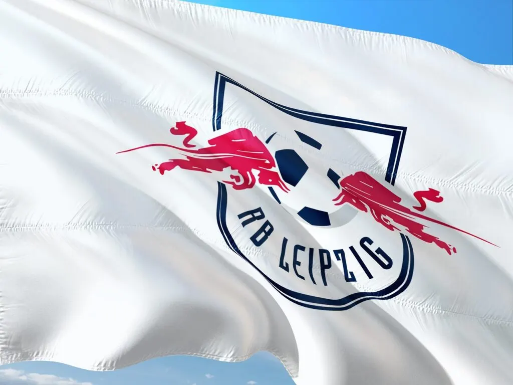 découvrez la finale de la ligue des champions avec hérault sports, mettant en vedette les lebrun brothers, prêts à conquérir la victoire ultime.