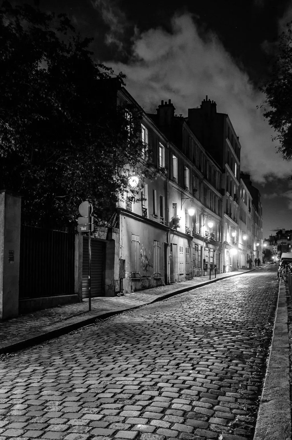 découvrez un séjour inoubliable à paris, la ville de l'amour et de la culture. explorez ses monuments emblématiques, savourez sa gastronomie raffinée et profitez d'une escapade romantique ou culturelle unique.