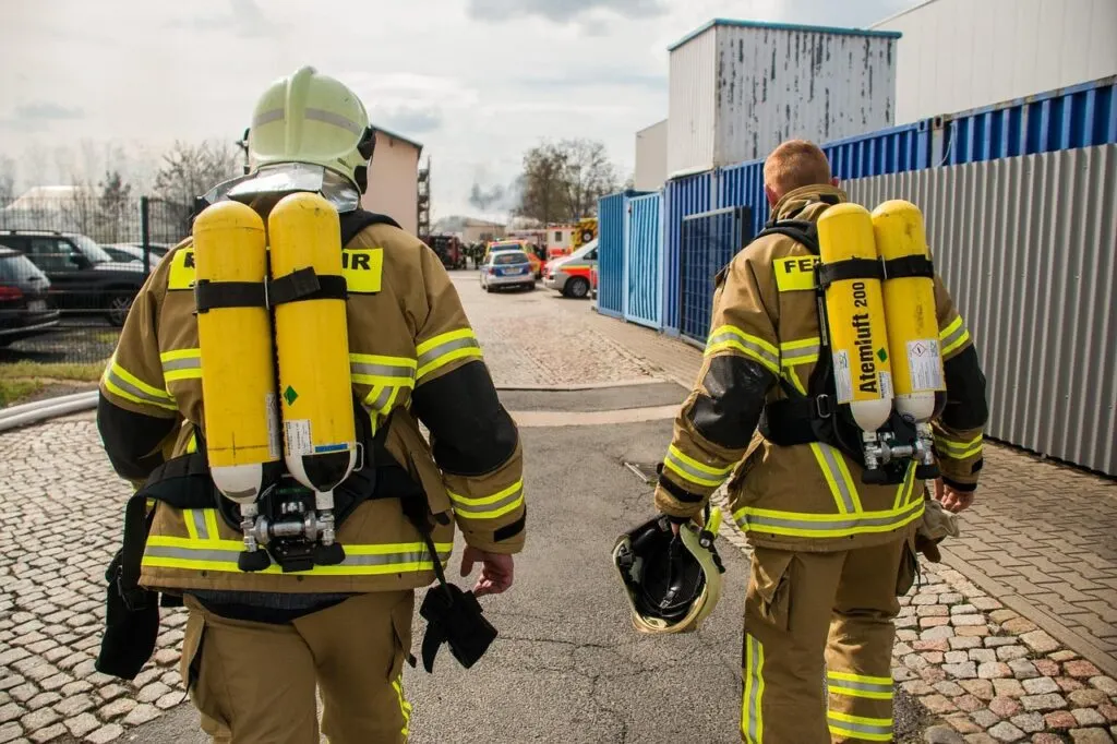rejoignez nos pompiers volontaires et faites la différence dans votre communauté. découvrez les opportunités de recrutement, les critères et comment vous engager dès aujourd'hui.
