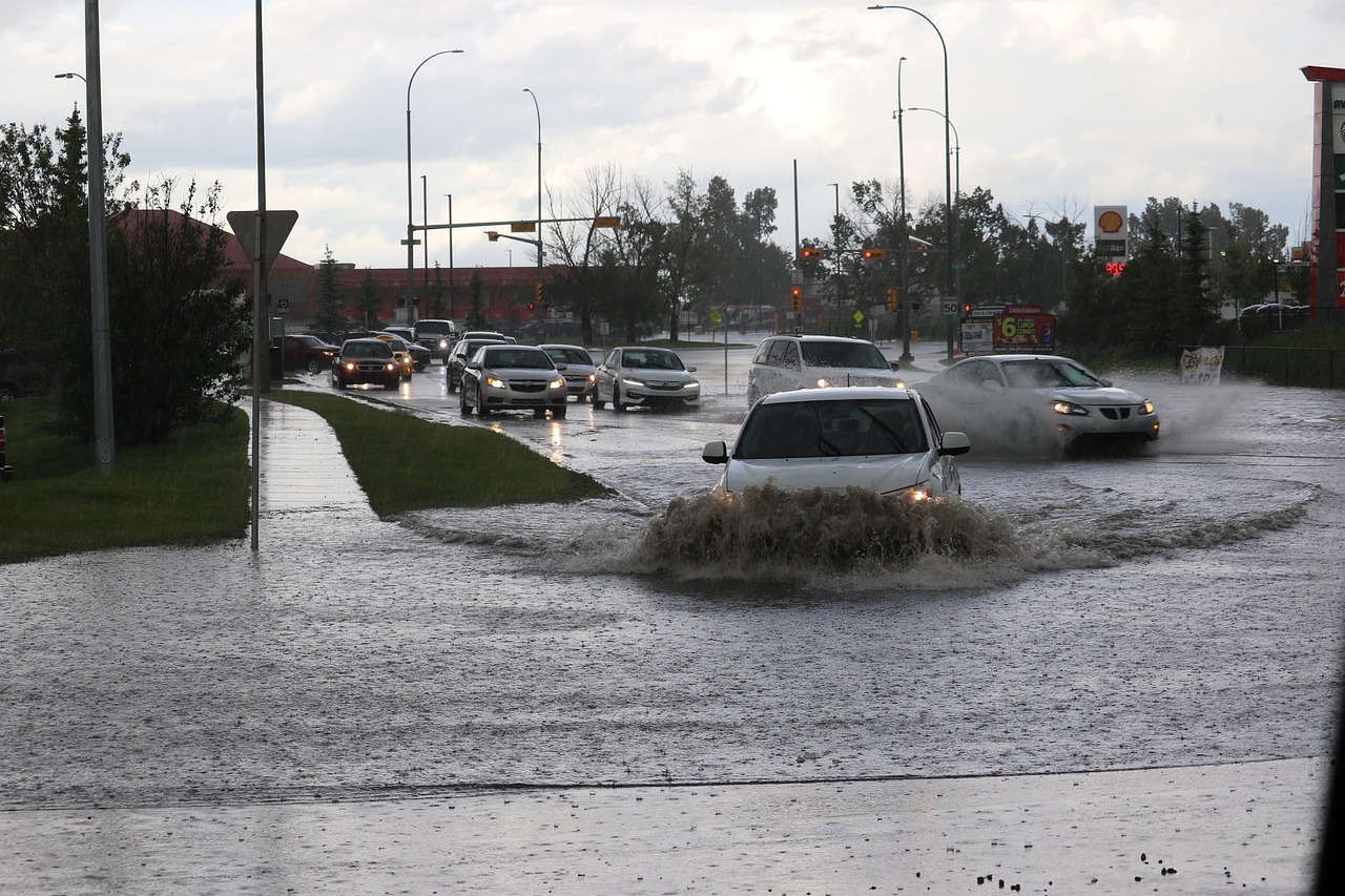 alerte de crue : renseignez-vous sur les risques d'inondation dans votre région et découvrez les mesures à prendre pour protéger votre famille et vos biens en cas d'urgence.