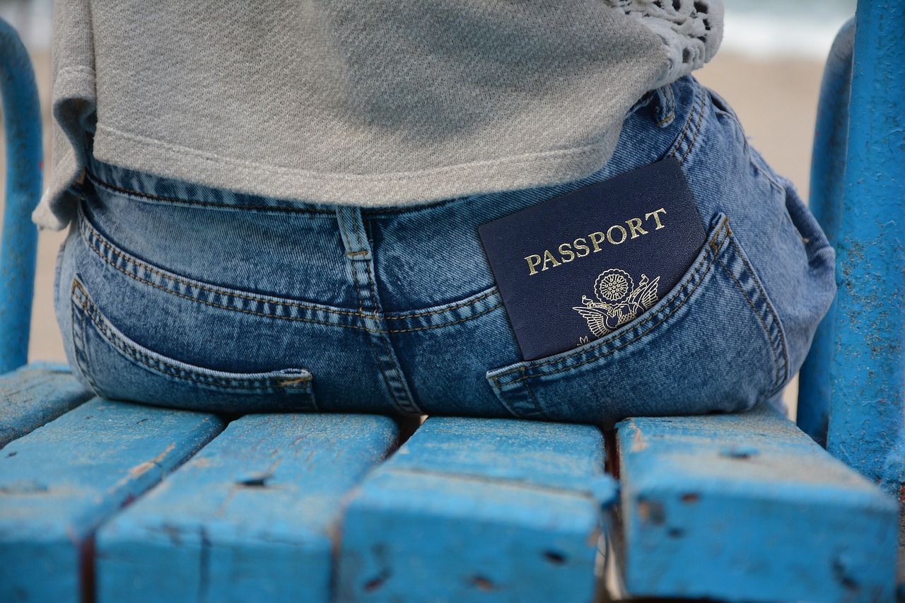 découvrez tout ce qu'il faut savoir sur les documents d'identité : types, exigences, et conseils pour bien les obtenir. obtenez votre carte d'identité, passeport ou autres documents nécessaires pour voyager ou prouver votre identité.