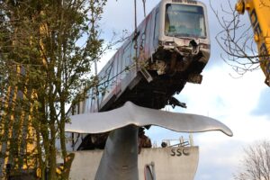 Tragédie en Hérault : Un chauffeur routier fauche deux piétons, le drame se joue dans l’ombre