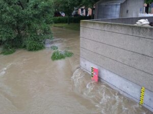 Intempéries : crues des cours d’eau – quelles routes sont impraticables dans l’Hérault et le Gard ?