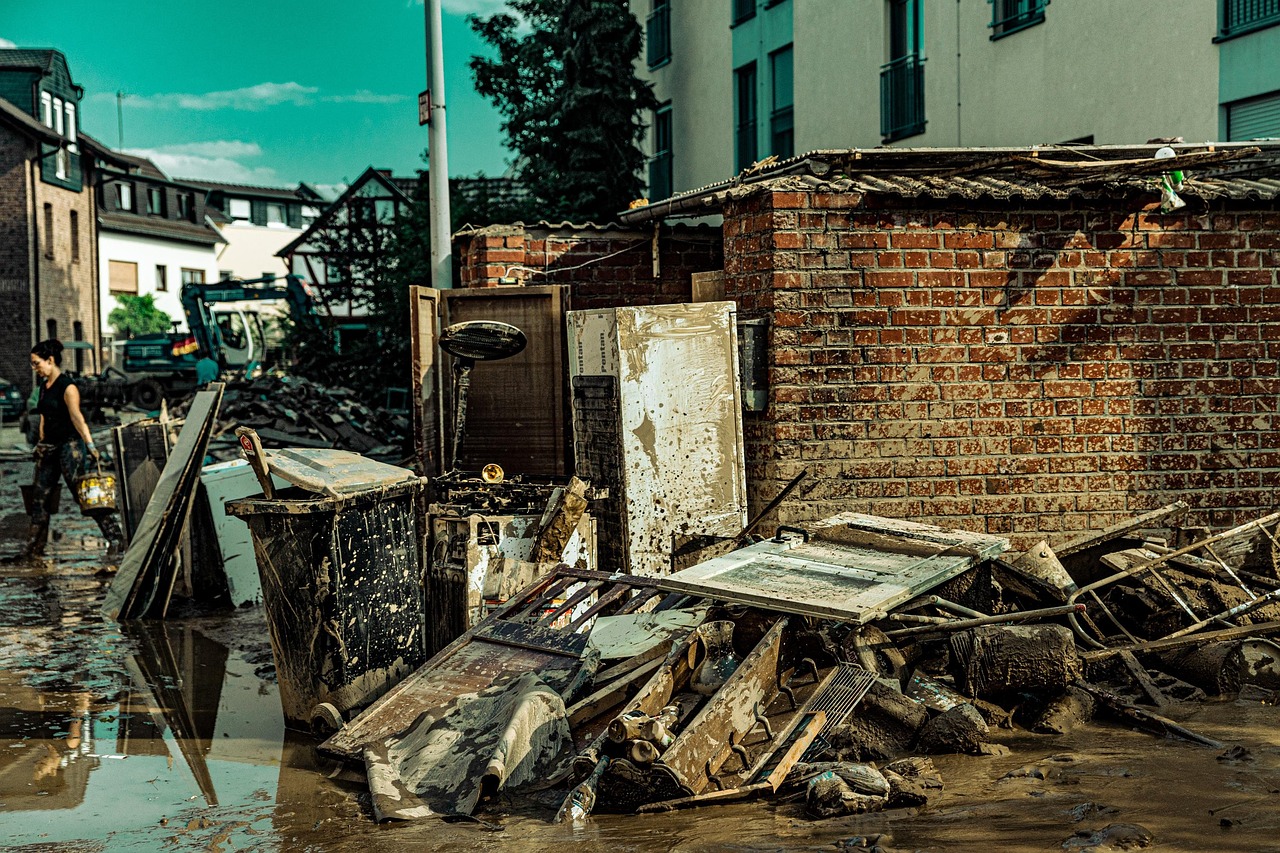 découvrez tout sur les inondations : causes, conséquences et mesures de prévention pour protéger vos biens et votre famille.