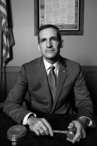 Bertrand Hérault confirme sa victoire et poursuit son mandat de maire à Vernon