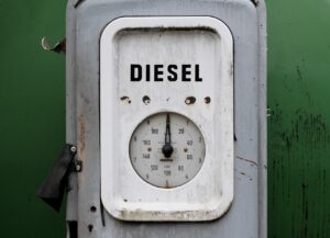 Comparer les prix du gasoil à Mèze et Bouzigues : où trouver la station-service la moins chère pour votre véhicule diesel ?